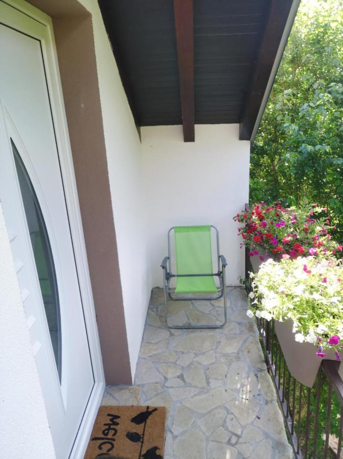 Apartmán Stari Trsic Exteriér fotografie