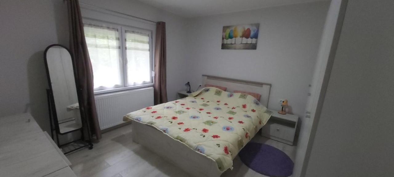 Apartmán Stari Trsic Exteriér fotografie