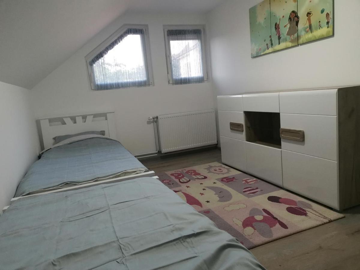 Apartmán Stari Trsic Exteriér fotografie