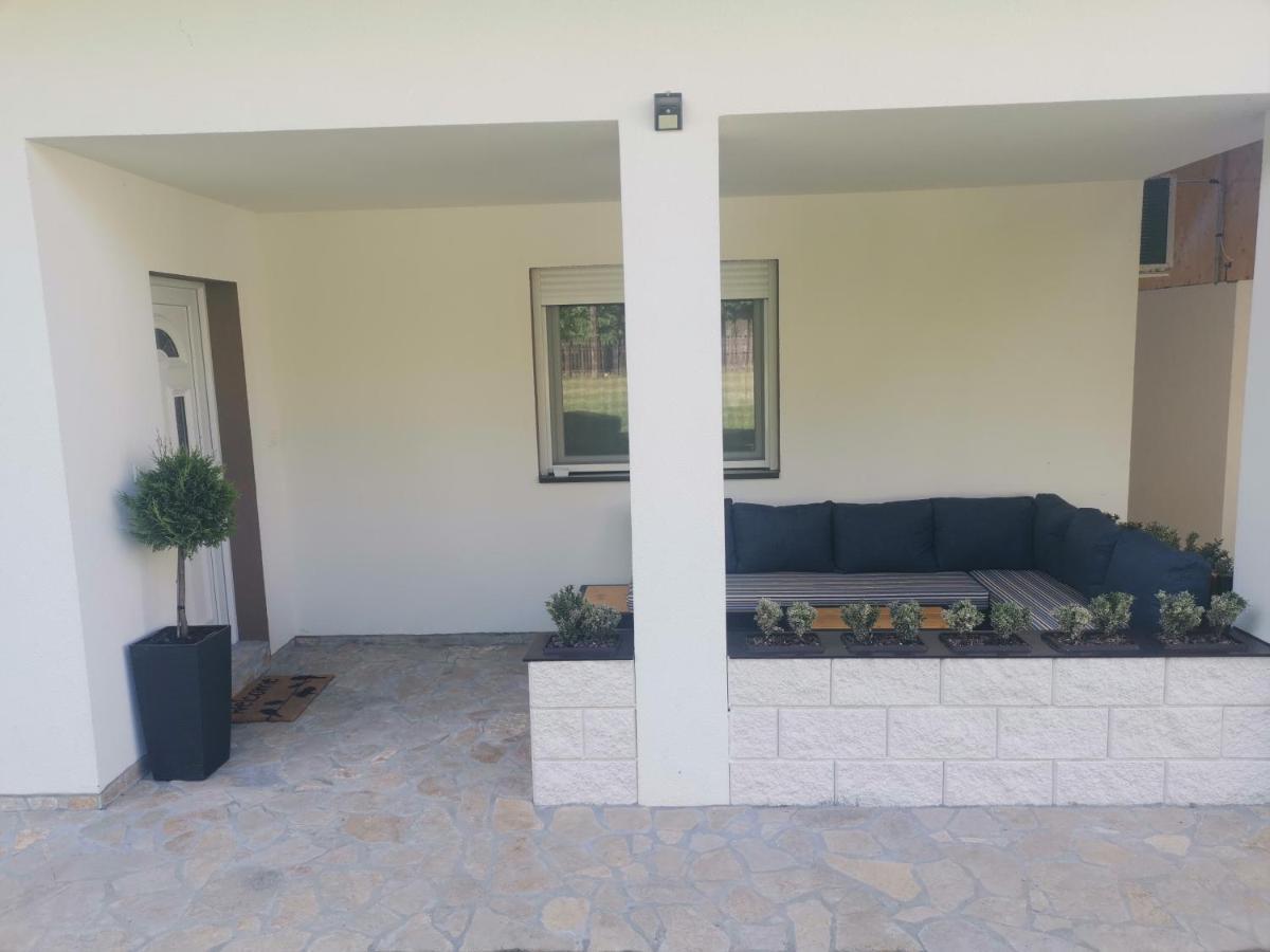 Apartmán Stari Trsic Exteriér fotografie