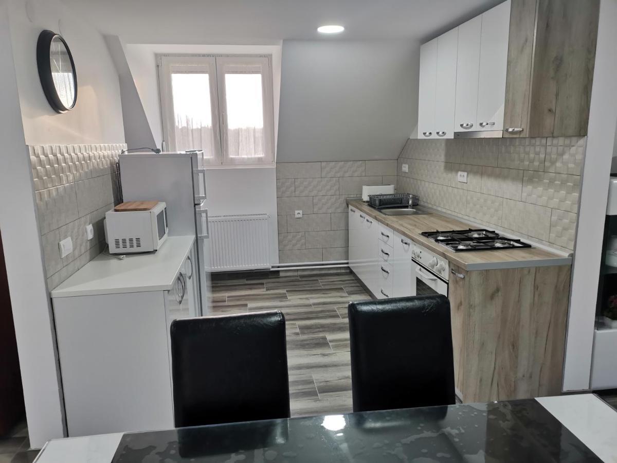 Apartmán Stari Trsic Exteriér fotografie