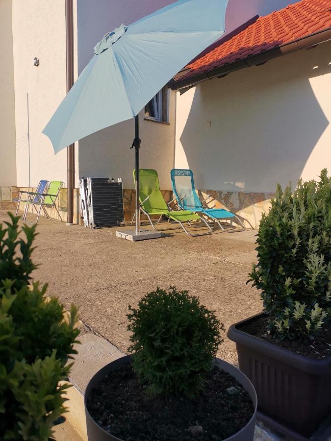 Apartmán Stari Trsic Exteriér fotografie